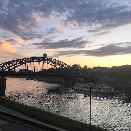 Appartamento Zachod Slonca Nad Wisla Cracovia Esterno foto